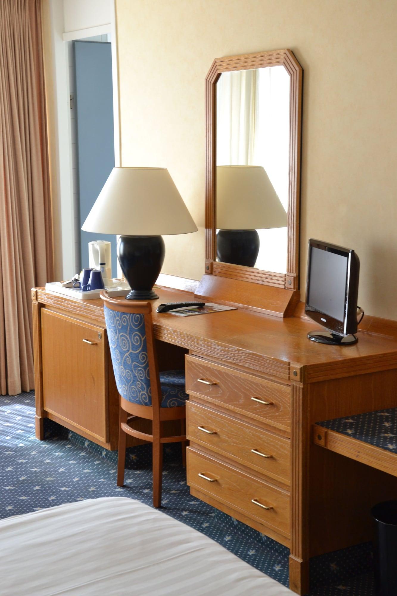 เฟลทเชอร์ โฮเต็ล-เรสเทอรองต์ คาร์ลตัน Hotel นาลด์ไวค์ ภายนอก รูปภาพ