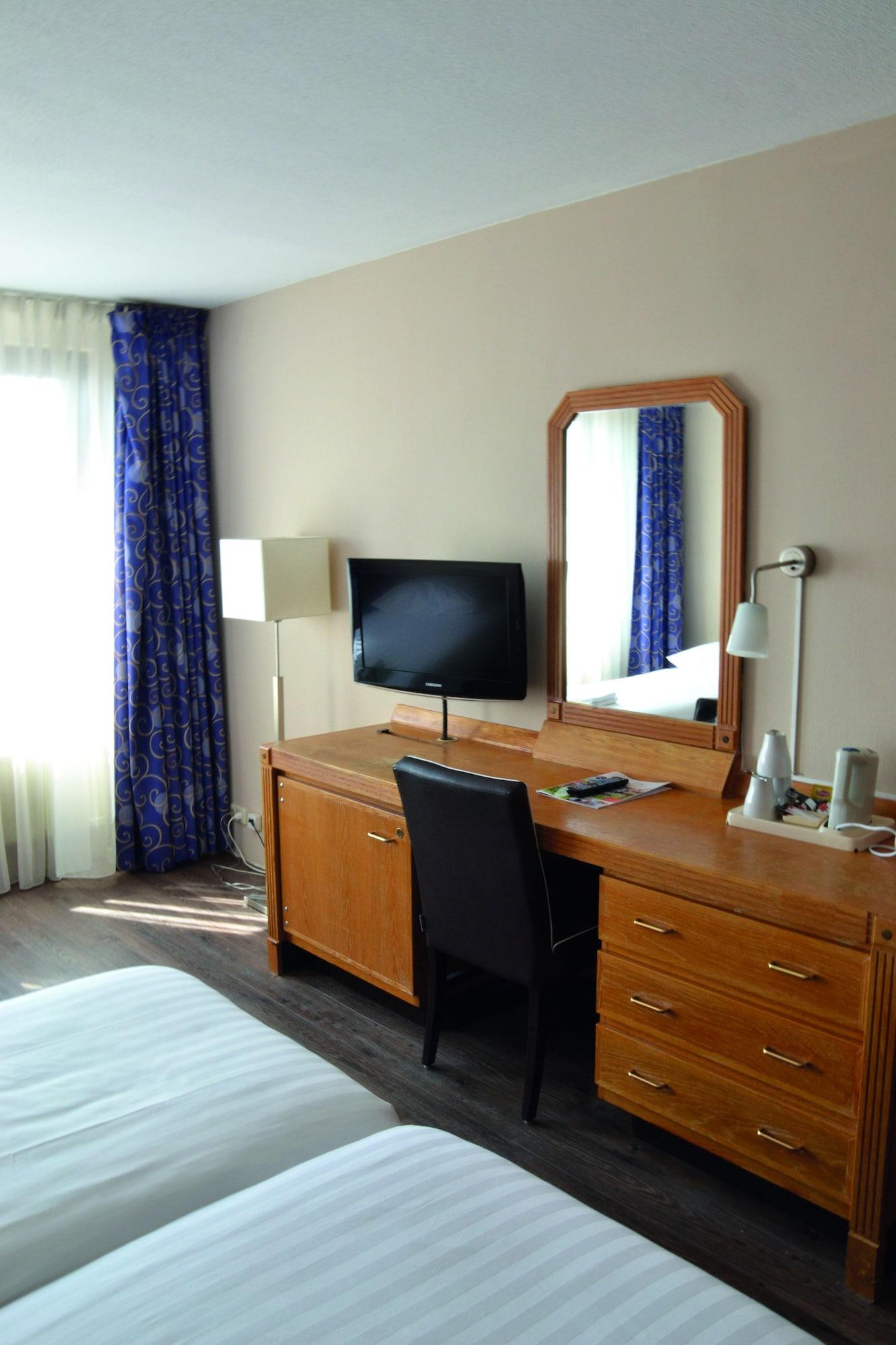 เฟลทเชอร์ โฮเต็ล-เรสเทอรองต์ คาร์ลตัน Hotel นาลด์ไวค์ ภายนอก รูปภาพ