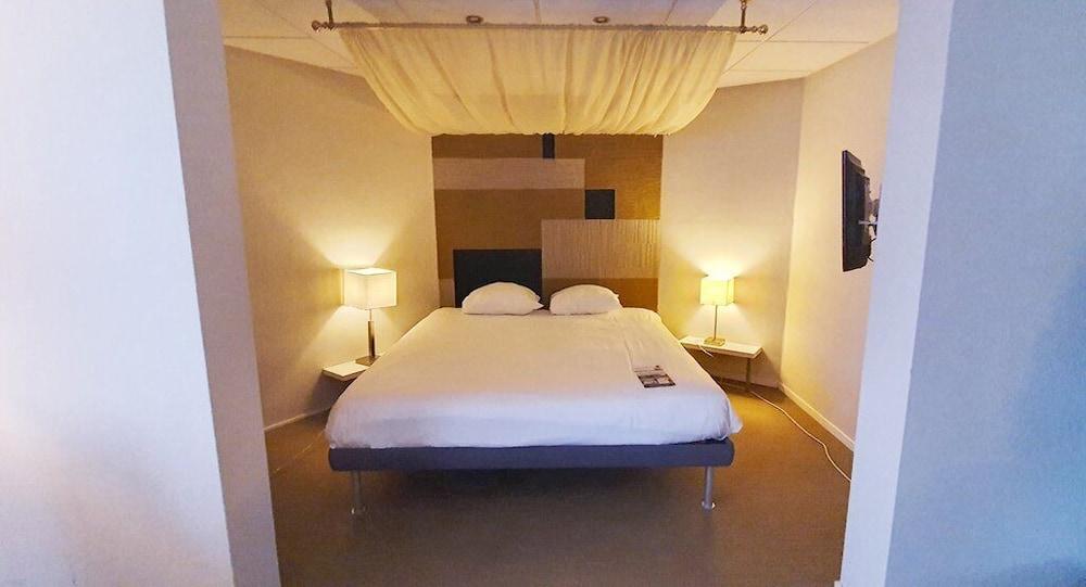 เฟลทเชอร์ โฮเต็ล-เรสเทอรองต์ คาร์ลตัน Hotel นาลด์ไวค์ ภายนอก รูปภาพ