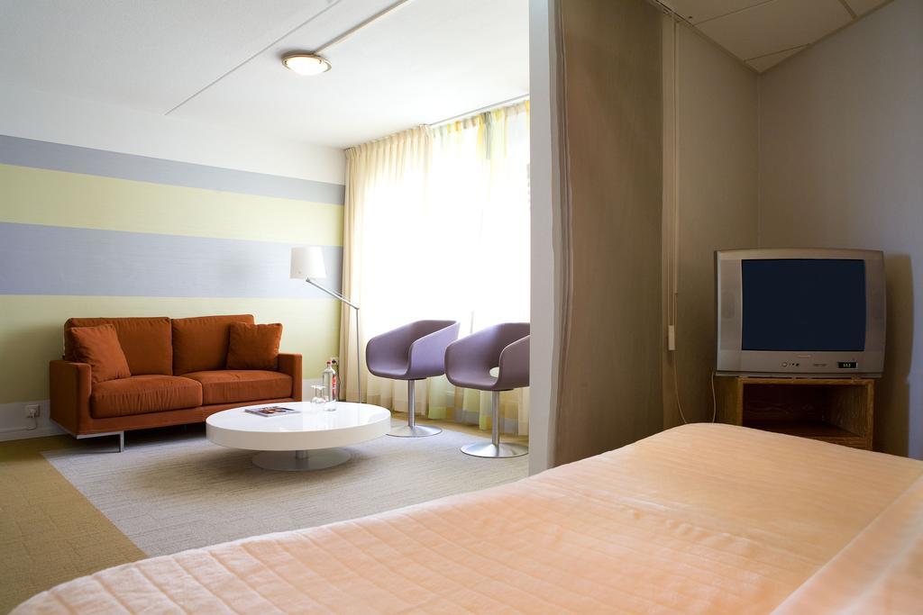 เฟลทเชอร์ โฮเต็ล-เรสเทอรองต์ คาร์ลตัน Hotel นาลด์ไวค์ ห้อง รูปภาพ